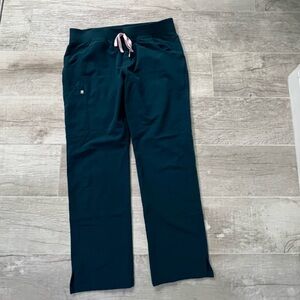 Figs Women’s Kade Scrub Bottoms. Size L. PO 3086. Color is like Aquamarine.